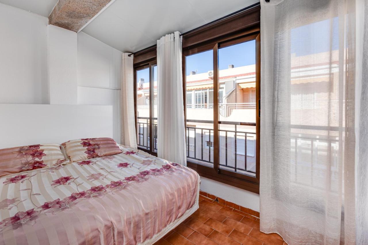 Estudio Joven Pura Torrevieja Exterior photo